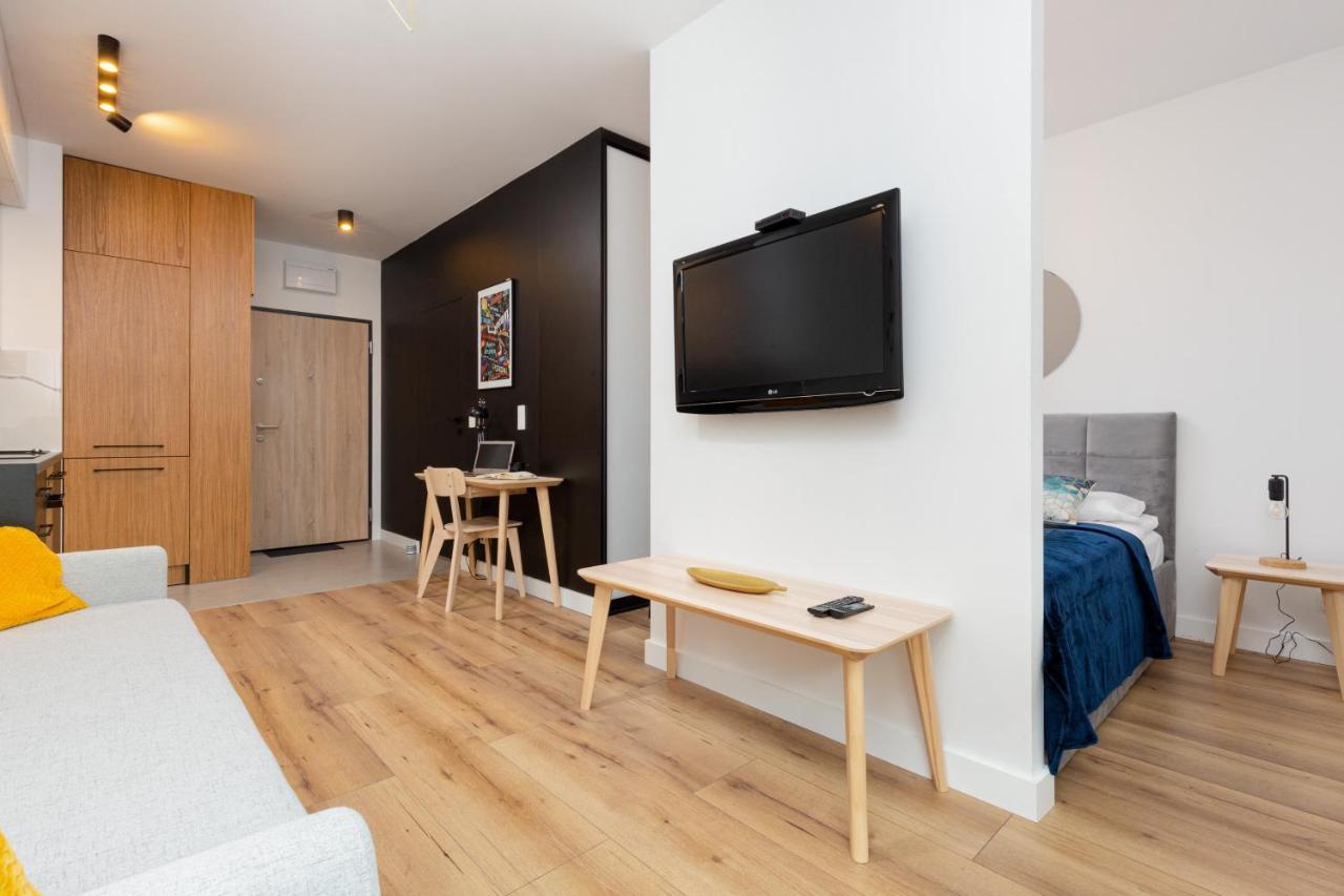 Atrium Promenada Apartments Goclaw By Noclegi Renters Warsaw Exterior photo